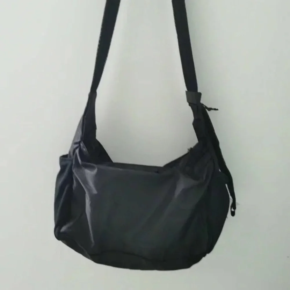 Patagonia Black Crossbody Bag - Picture 4 of 5